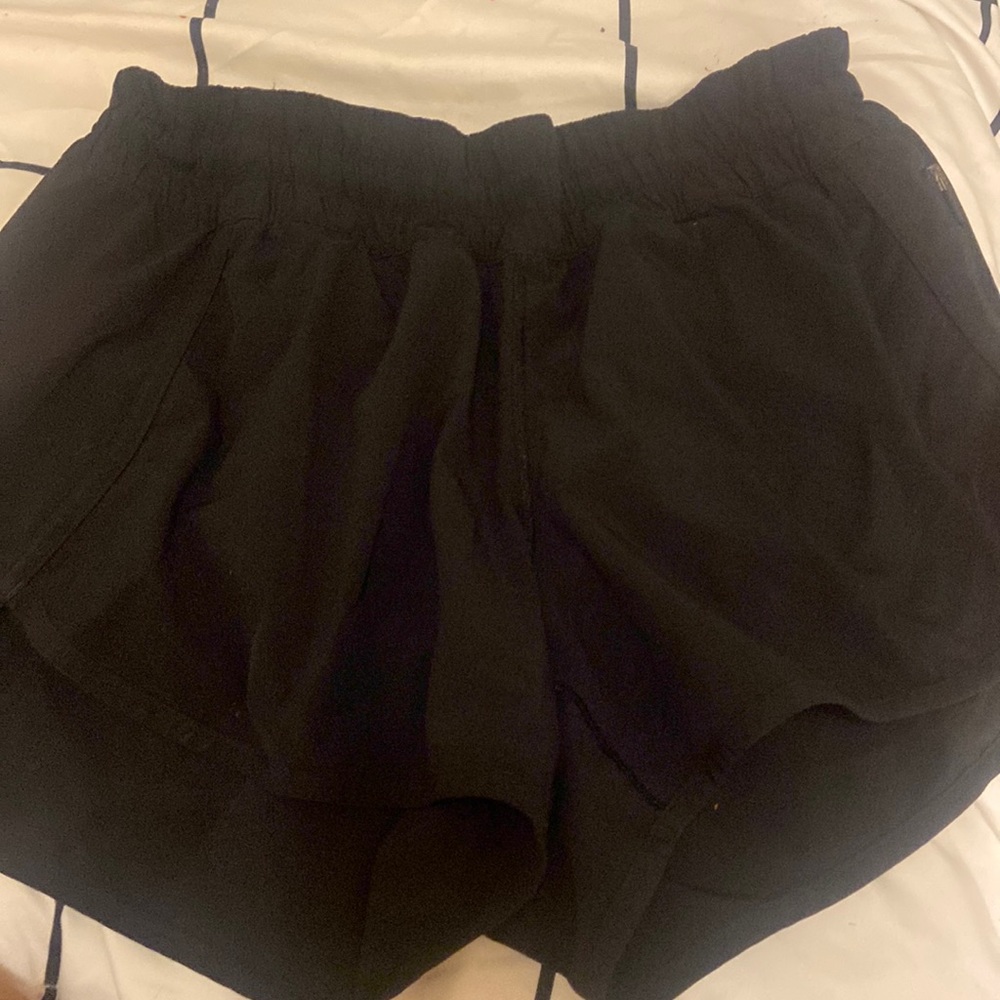 COPY - Lululemon tracker shorts 4inch